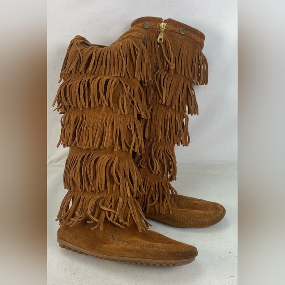 Minnetonka Shoes - Minnetonka 5 Layer Fringe Brown Tan Suede Boots, Size 6 Suede Boots
